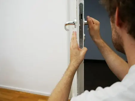 Lock-Replace--in-Triangle-Virginia-lock-replace-triangle-virginia.jpg-image